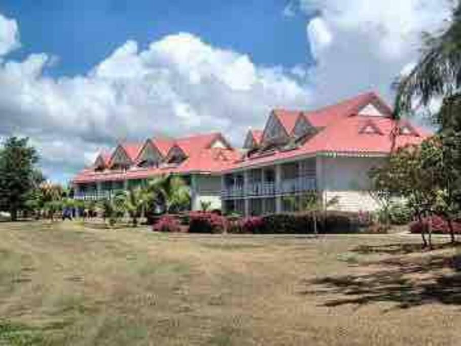 Le Mayakudja D'Or Apartamento Sainte-Anne  Exterior foto