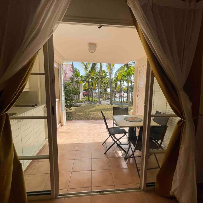 Le Mayakudja D'Or Apartamento Sainte-Anne  Exterior foto